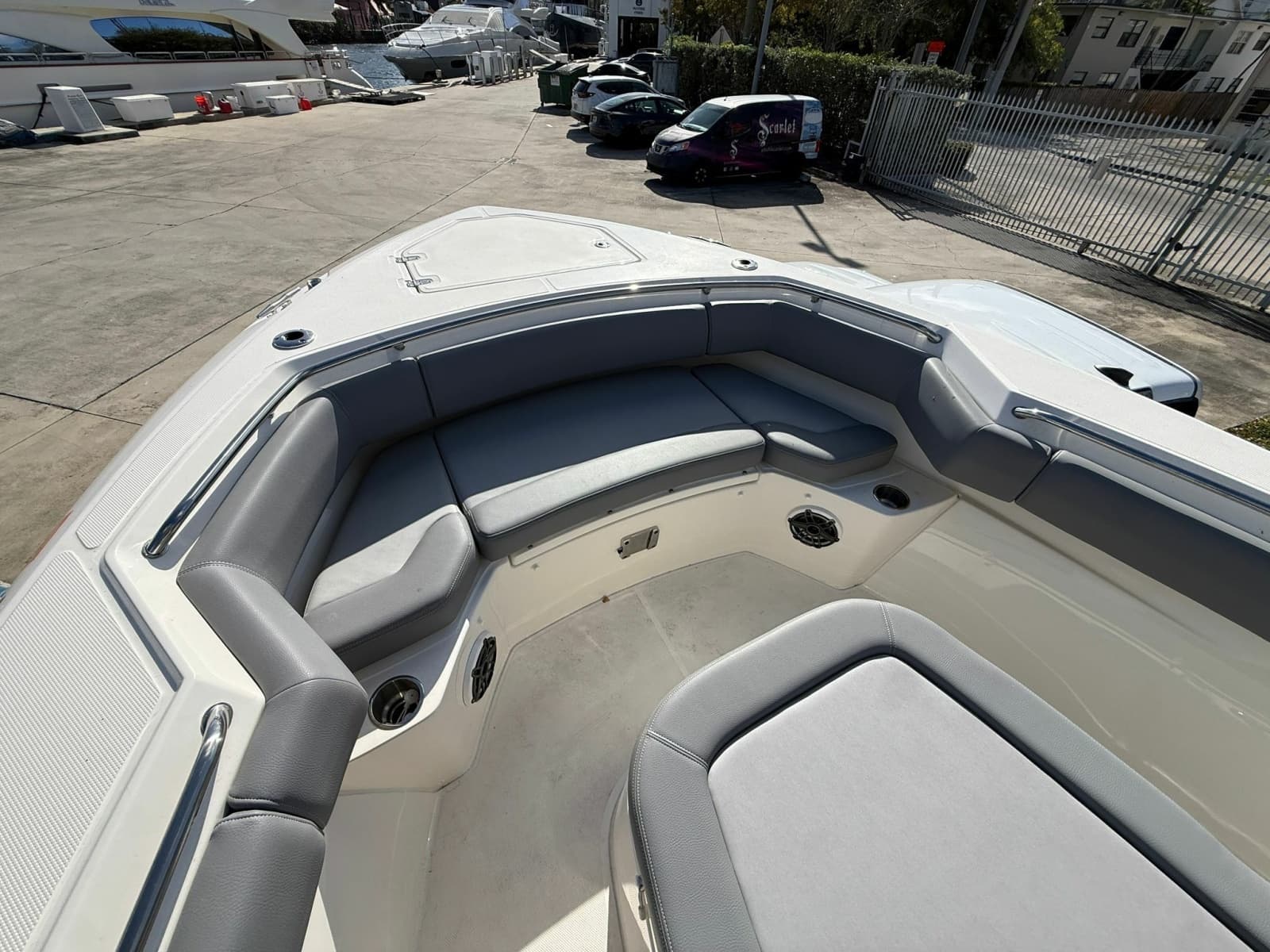 2023 Boston Whaler  - Photo 10