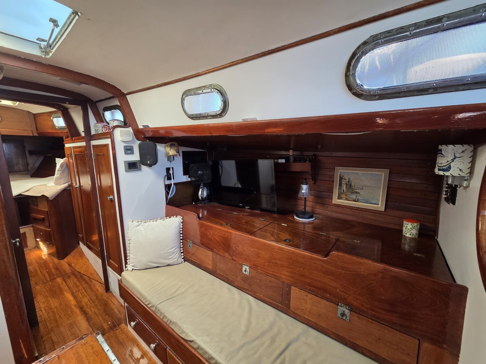 1961 Hinckley Bermuda 40 - Photo 15