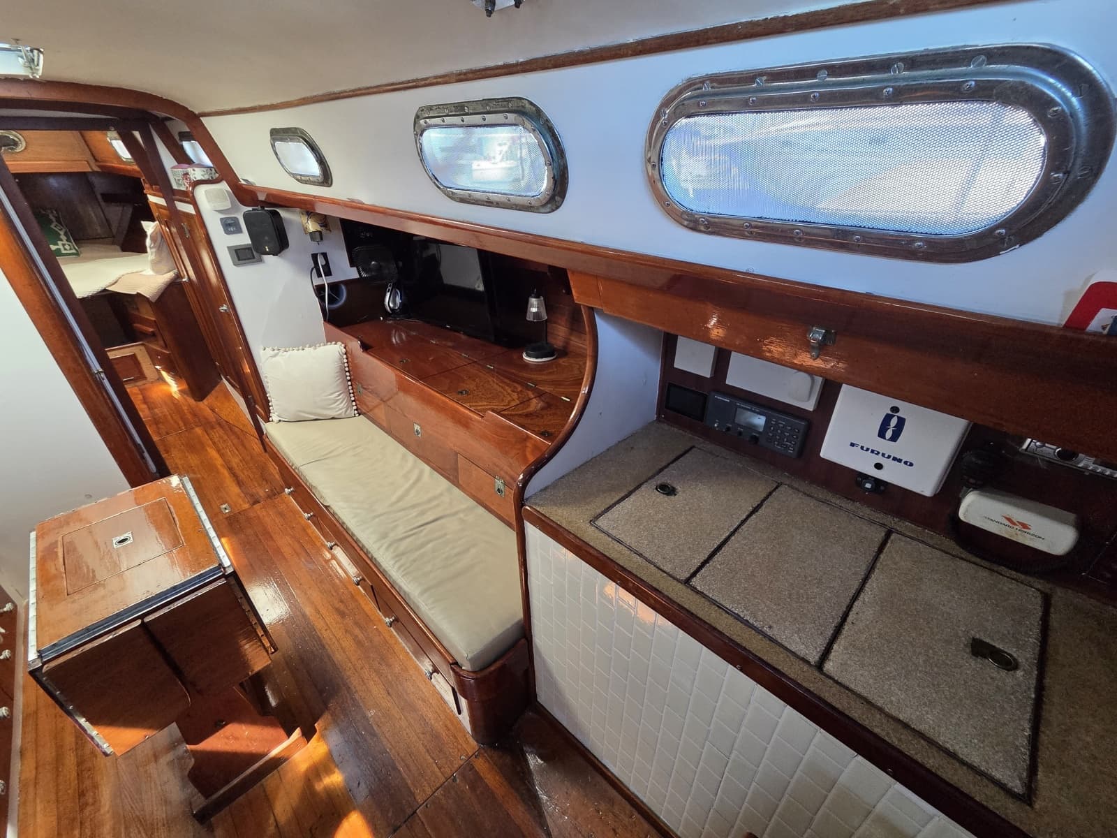 1961 Hinckley Bermuda 40 - Photo 9