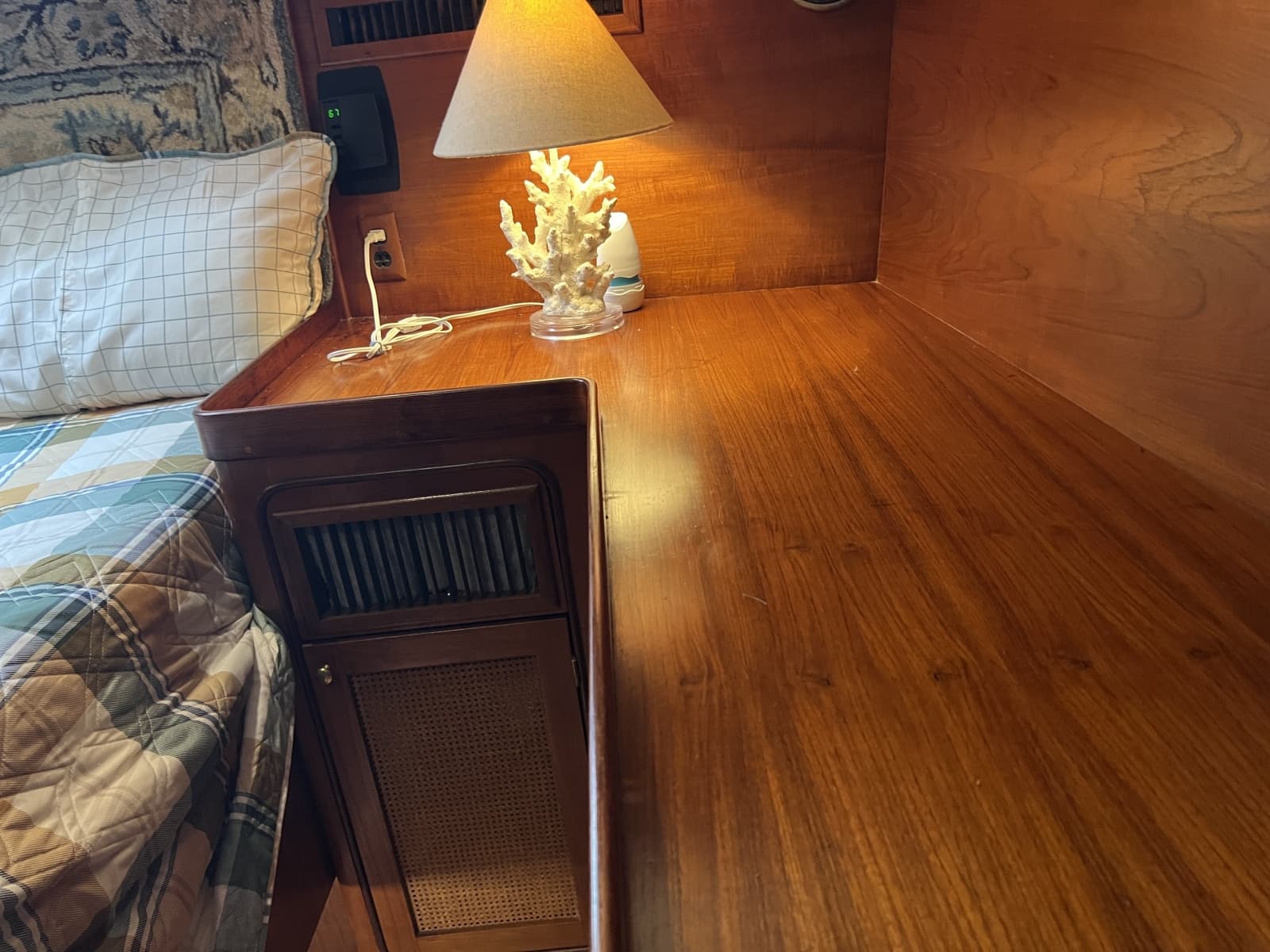 1982 Gulfstar 48 Aft Cabin - Photo 28