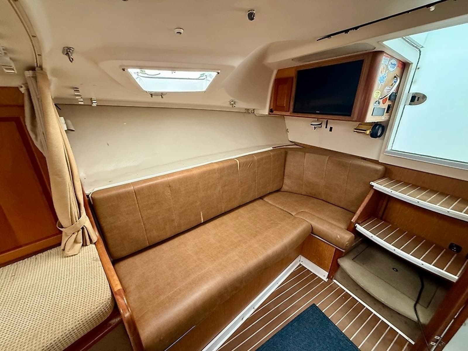 2005 Luhrs 32 Express - Photo 23