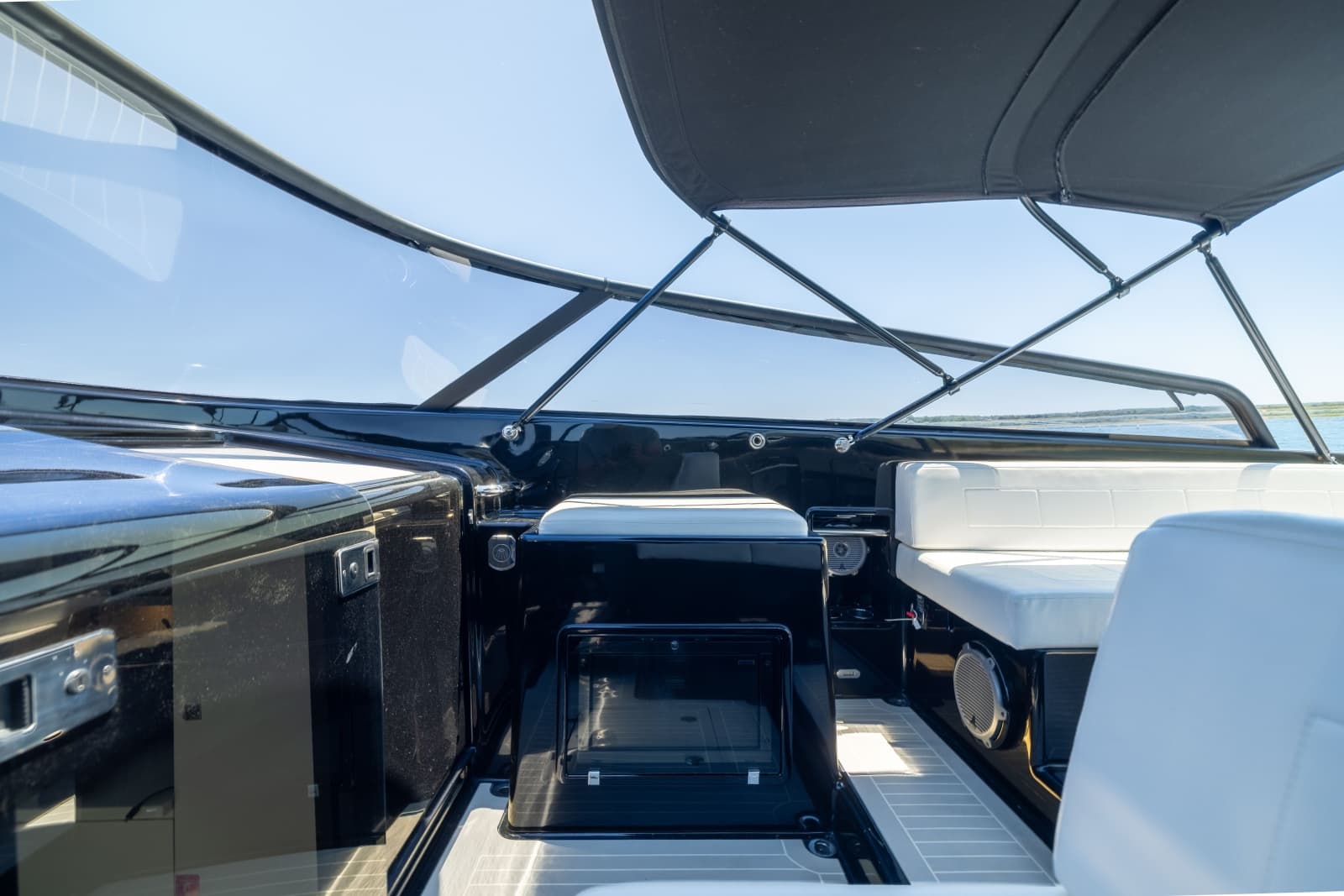2016 VanDutch VanDutch 40 - Photo 13