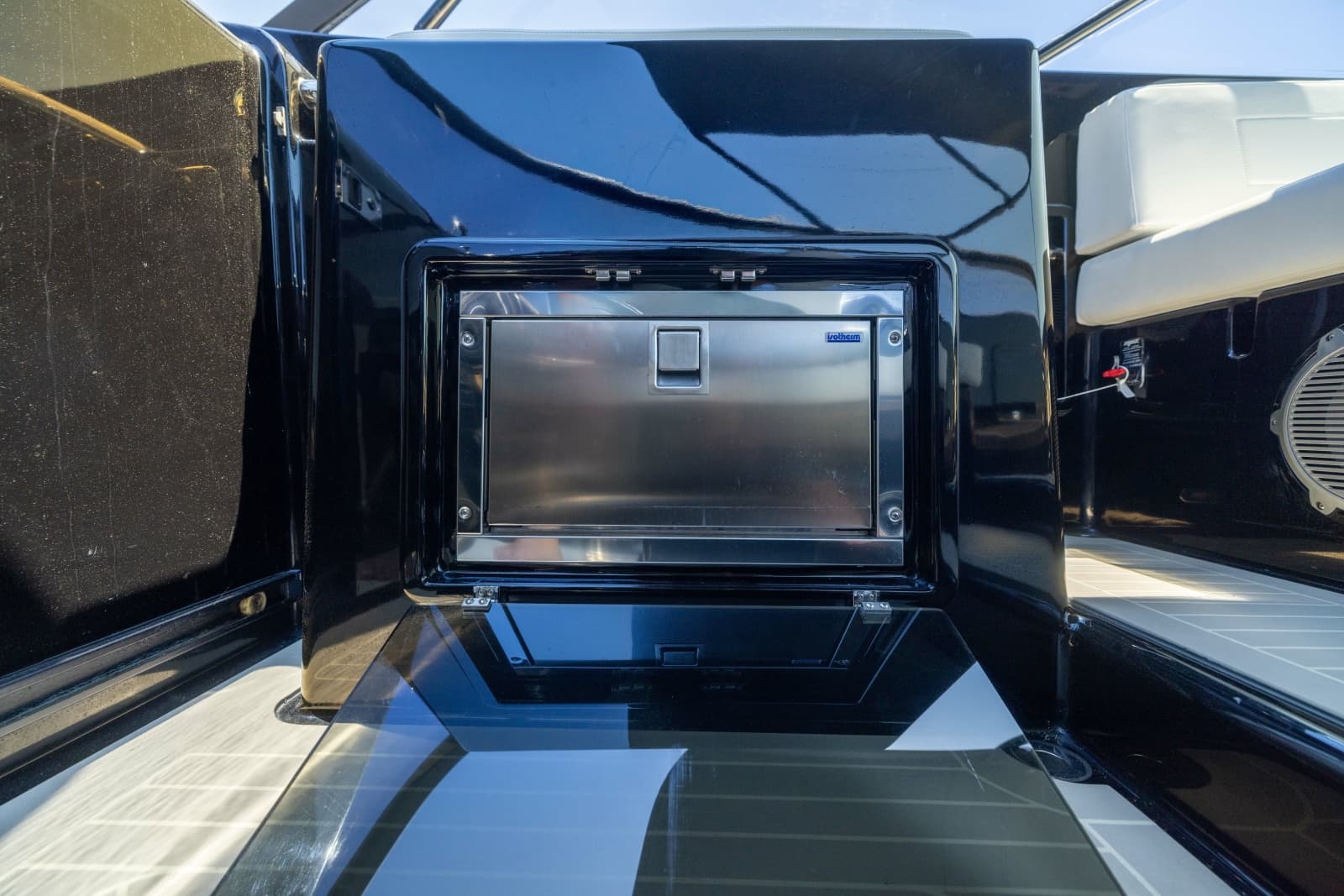 2016 VanDutch VanDutch 40 - Photo 15