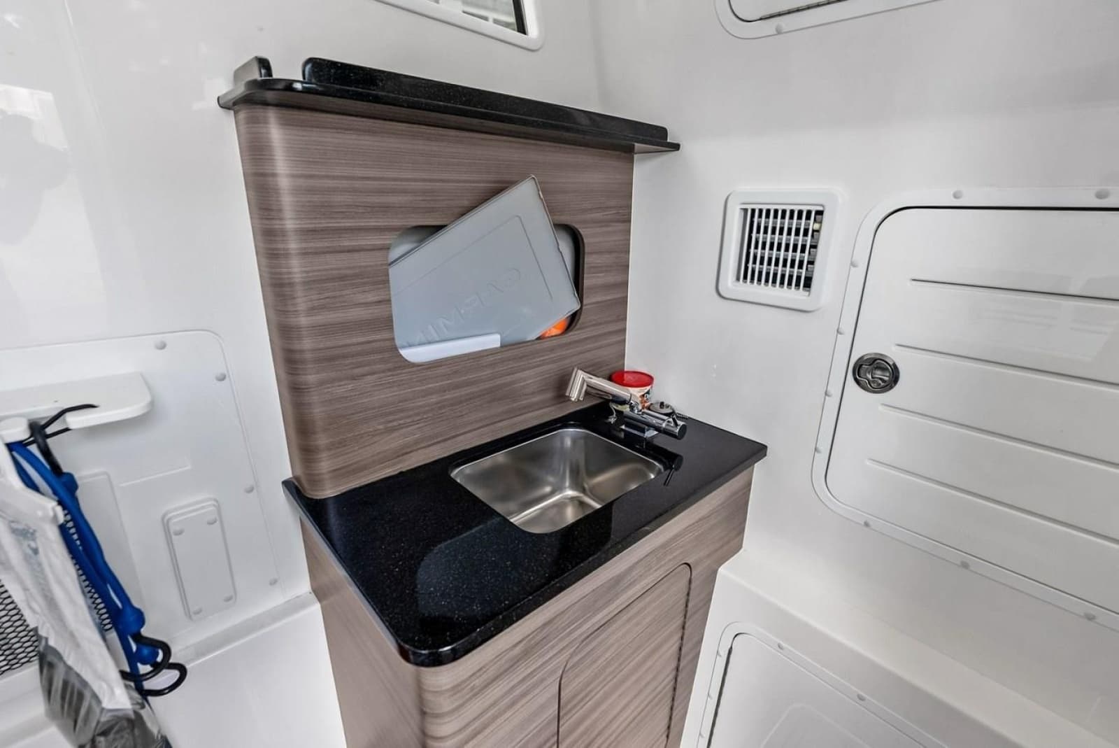 2024 Invincible 43 Open Fishernam - Photo 40