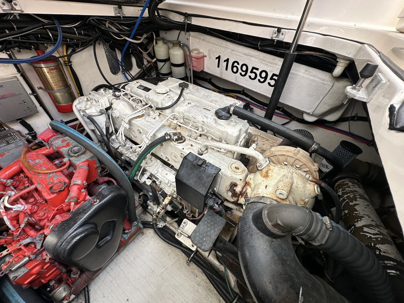 2000 Pursuit 3400 - Photo 31