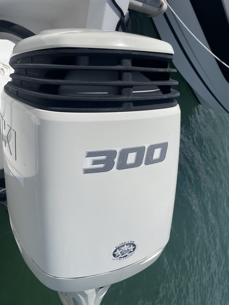 2011 Twin Vee Weekender - Photo 2