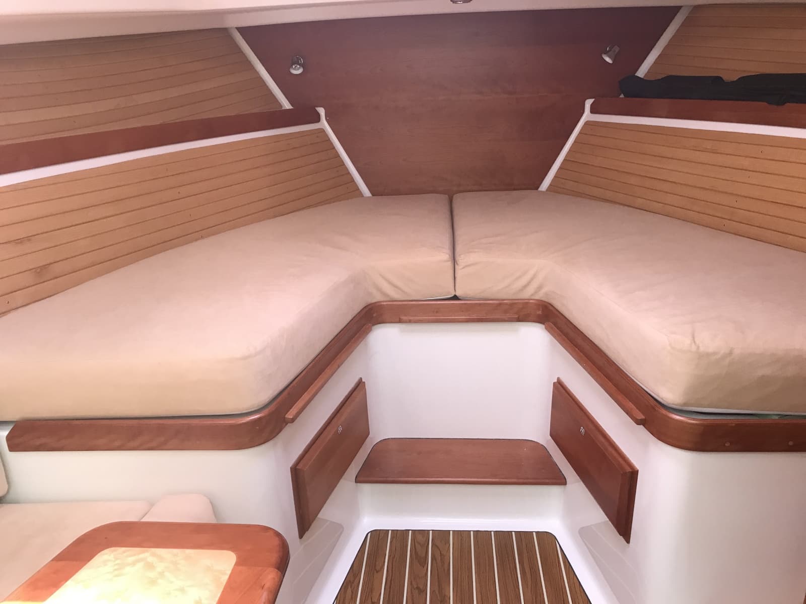 2008 Back Cove 33 - Photo 21