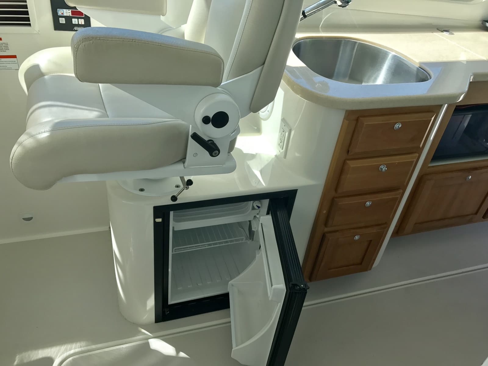 2008 Back Cove 33 - Photo 19