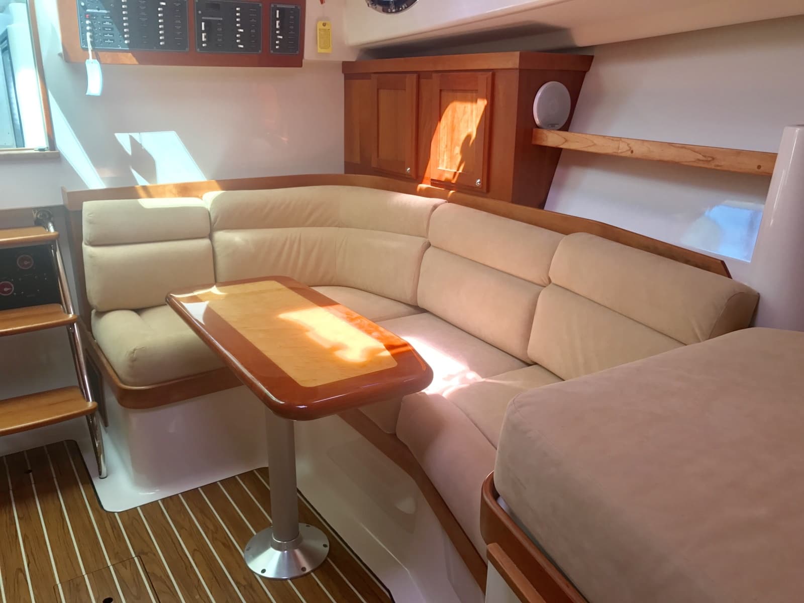 2008 Back Cove 33 - Photo 20