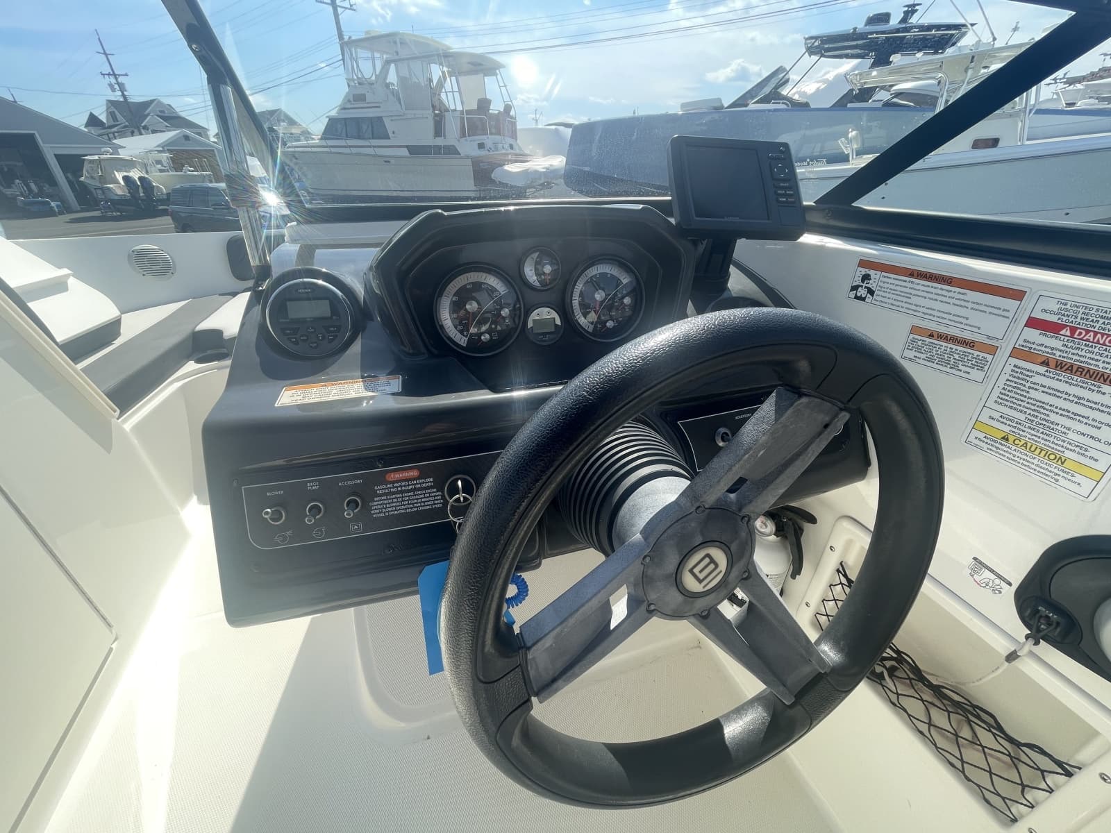 2019 Bayliner VR6 Bowrider I/O - Photo 16