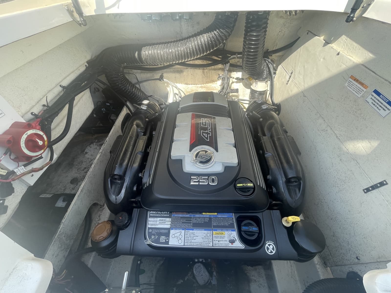 2019 Bayliner VR6 Bowrider I/O - Photo 30