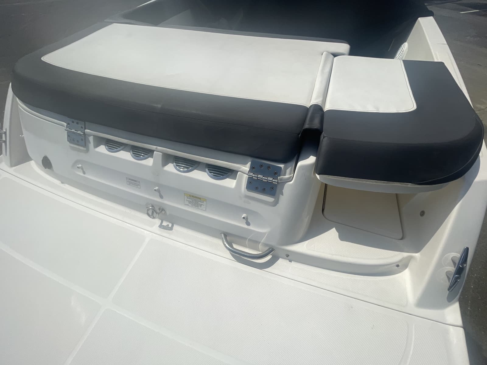 2019 Bayliner VR6 Bowrider I/O - Photo 5