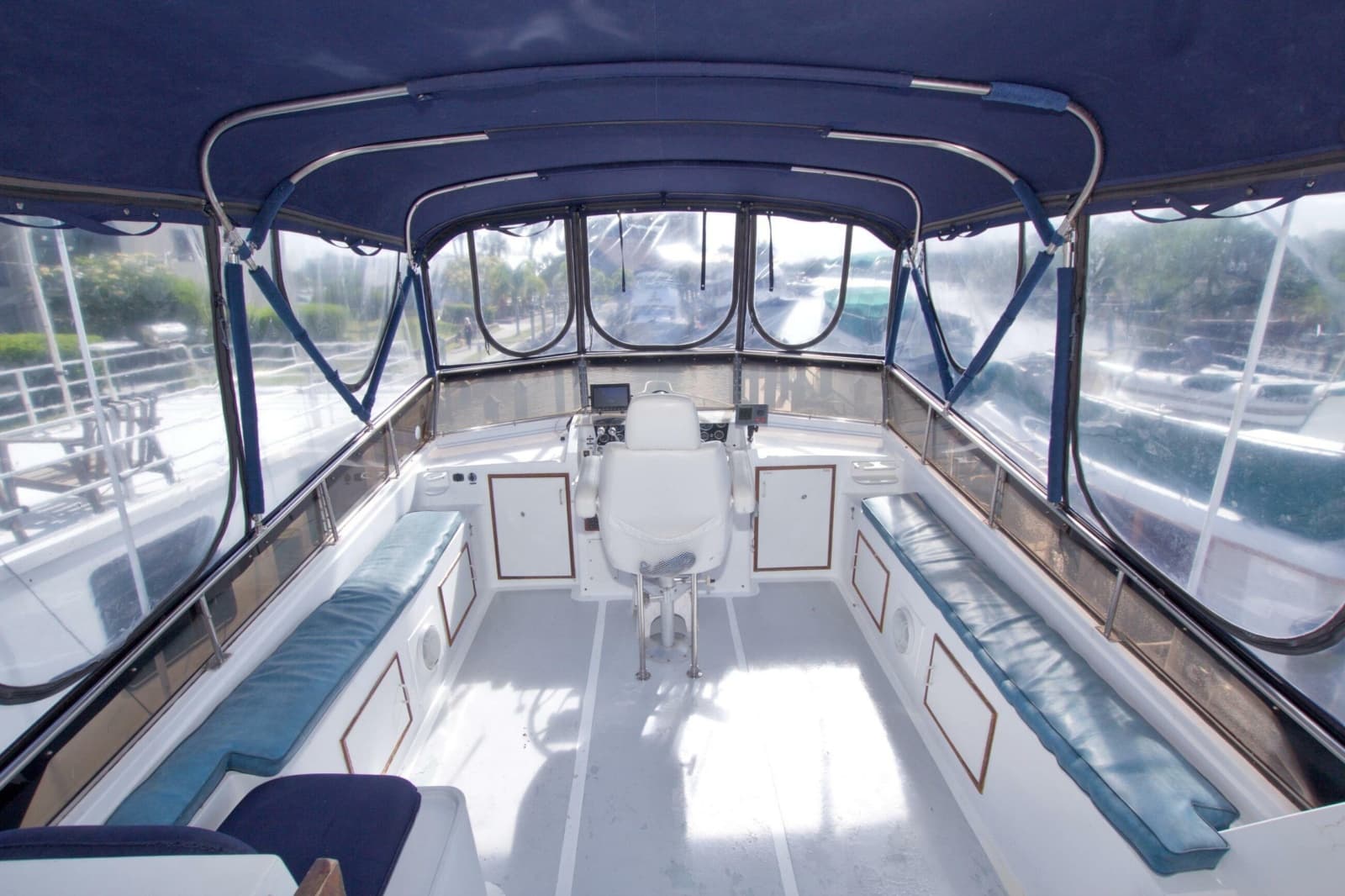 1984 Present Yachts 42 Sundeck - Photo 16