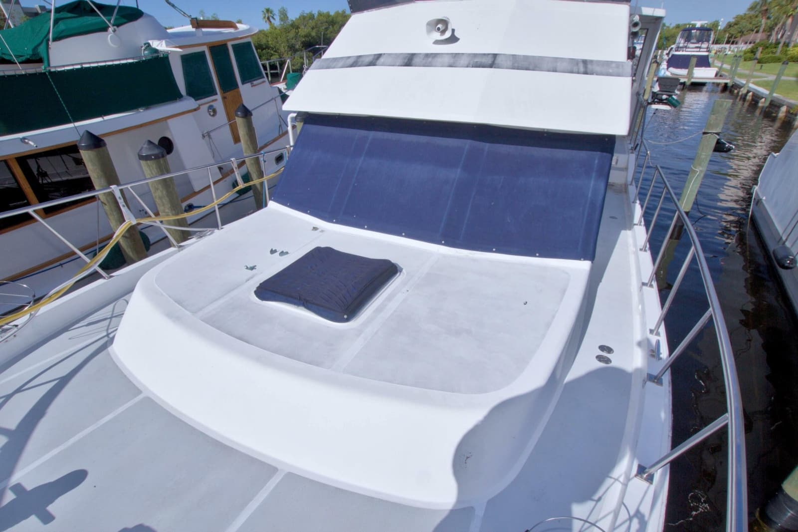 1984 Present Yachts 42 Sundeck - Photo 9