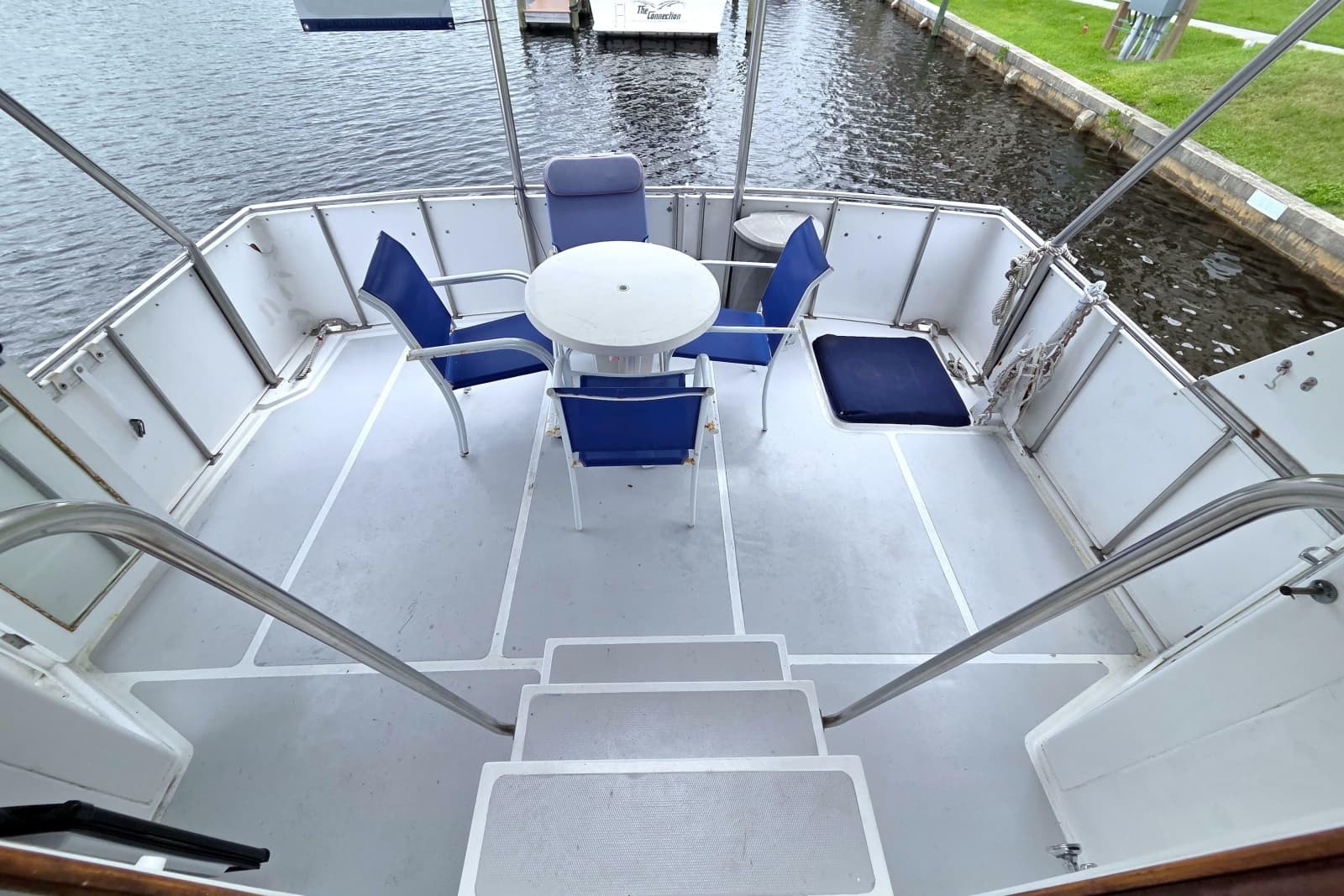 1984 Present Yachts 42 Sundeck - Photo 26