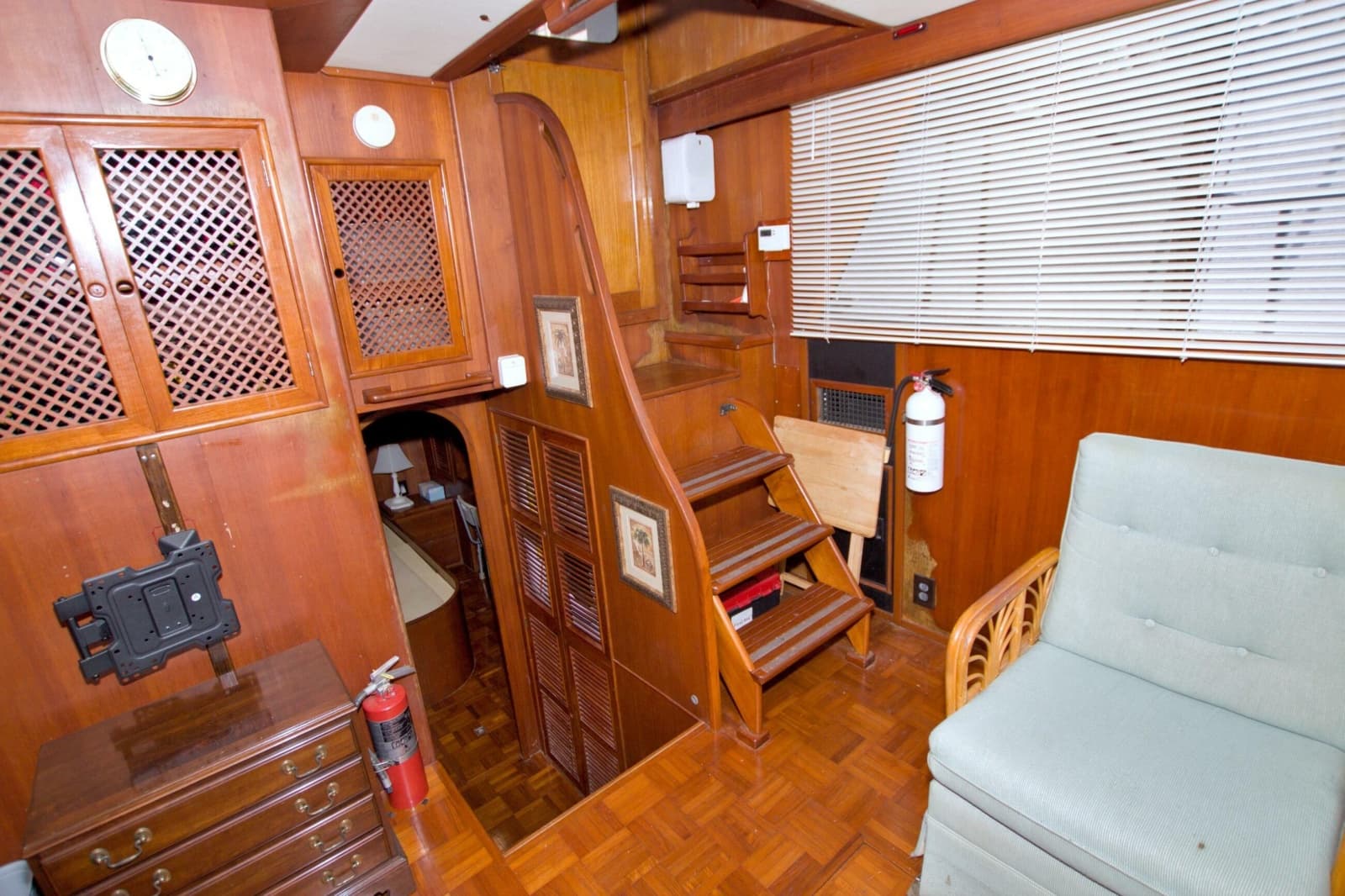1984 Present Yachts 42 Sundeck - Photo 51