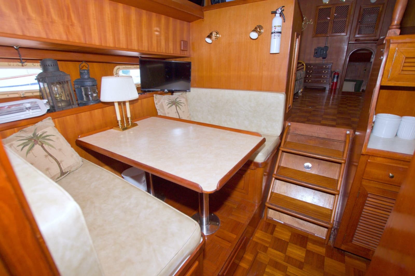 1984 Present Yachts 42 Sundeck - Photo 48