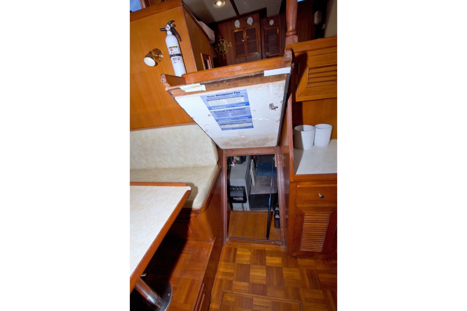 1984 Present Yachts 42 Sundeck - Photo 65
