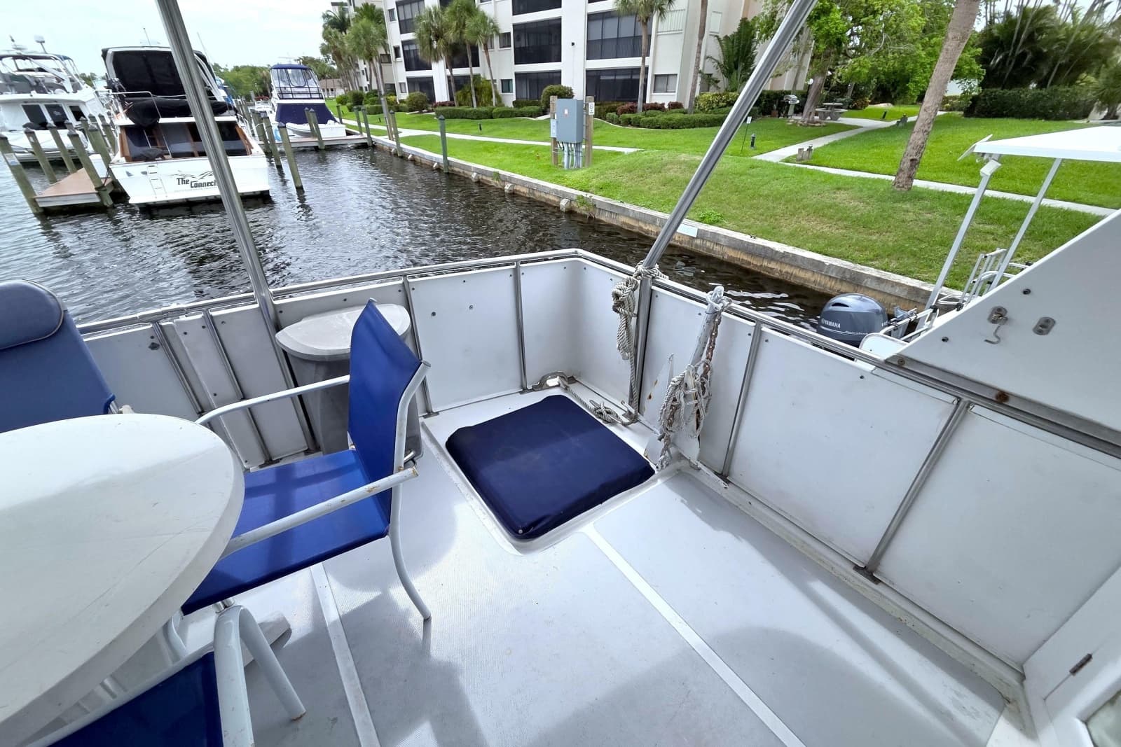 1984 Present Yachts 42 Sundeck - Photo 14