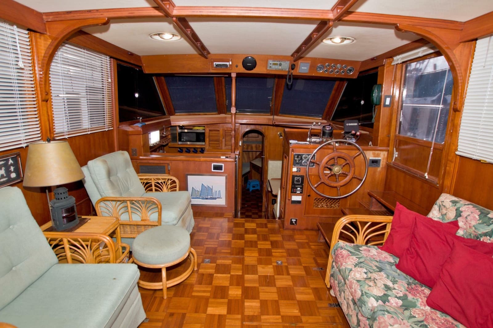 1984 Present Yachts 42 Sundeck - Photo 30