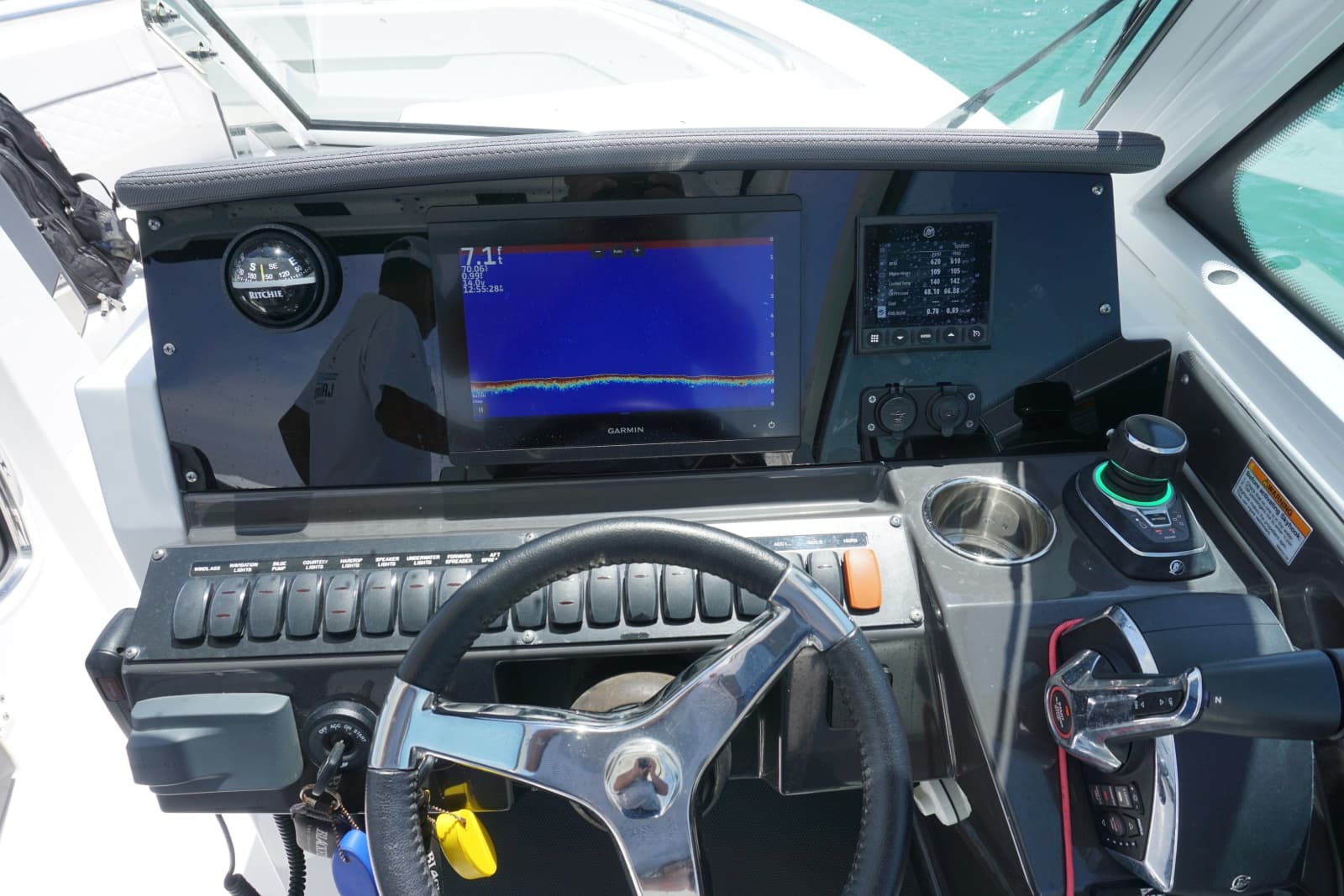 2023 Blackfin 272 DC - Photo 12