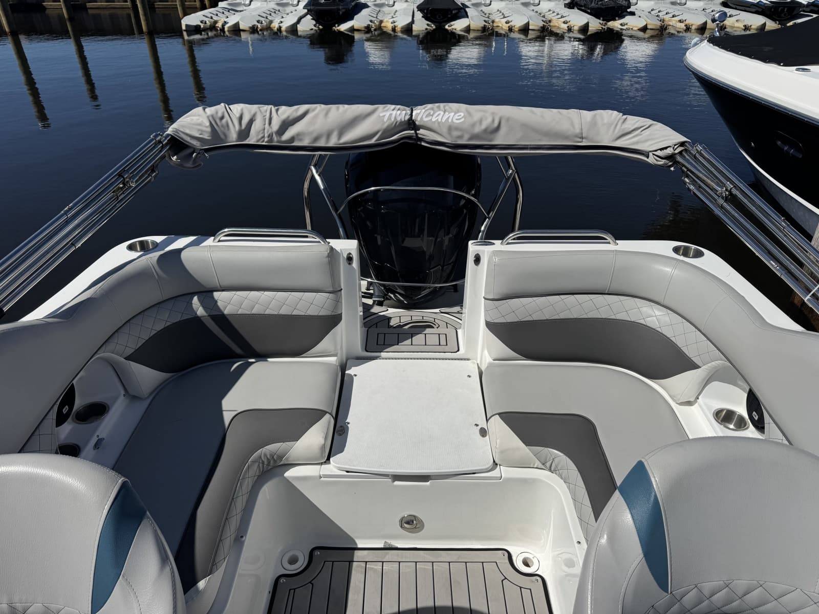 2019 Hurricane SunDeck 2486 OB - Photo 6
