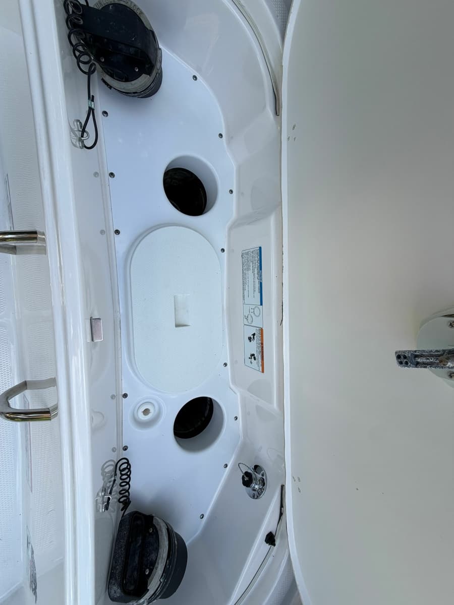 2024 Yamaha Boats 255 FSH Sport H - Photo 15