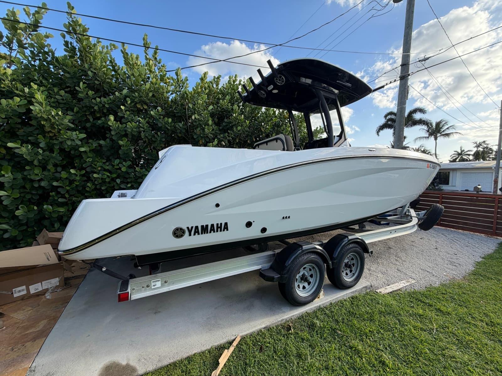 2024 Yamaha Boats 255 FSH Sport H - Photo 3