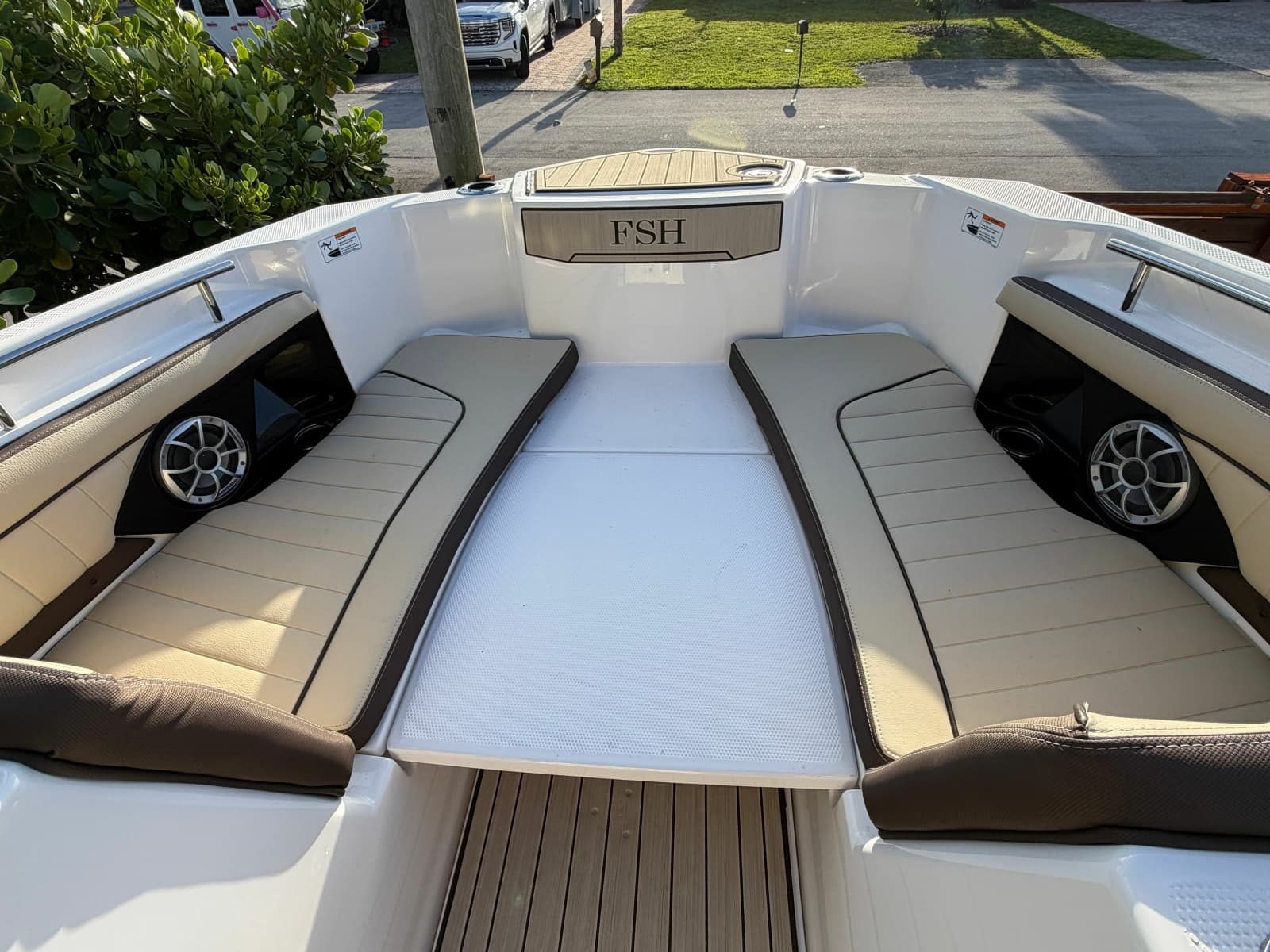 2024 Yamaha Boats 255 FSH Sport H - Photo 12