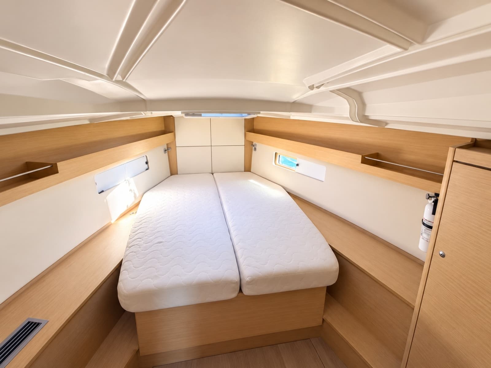 2022 Beneteau 40.1 - Photo 22