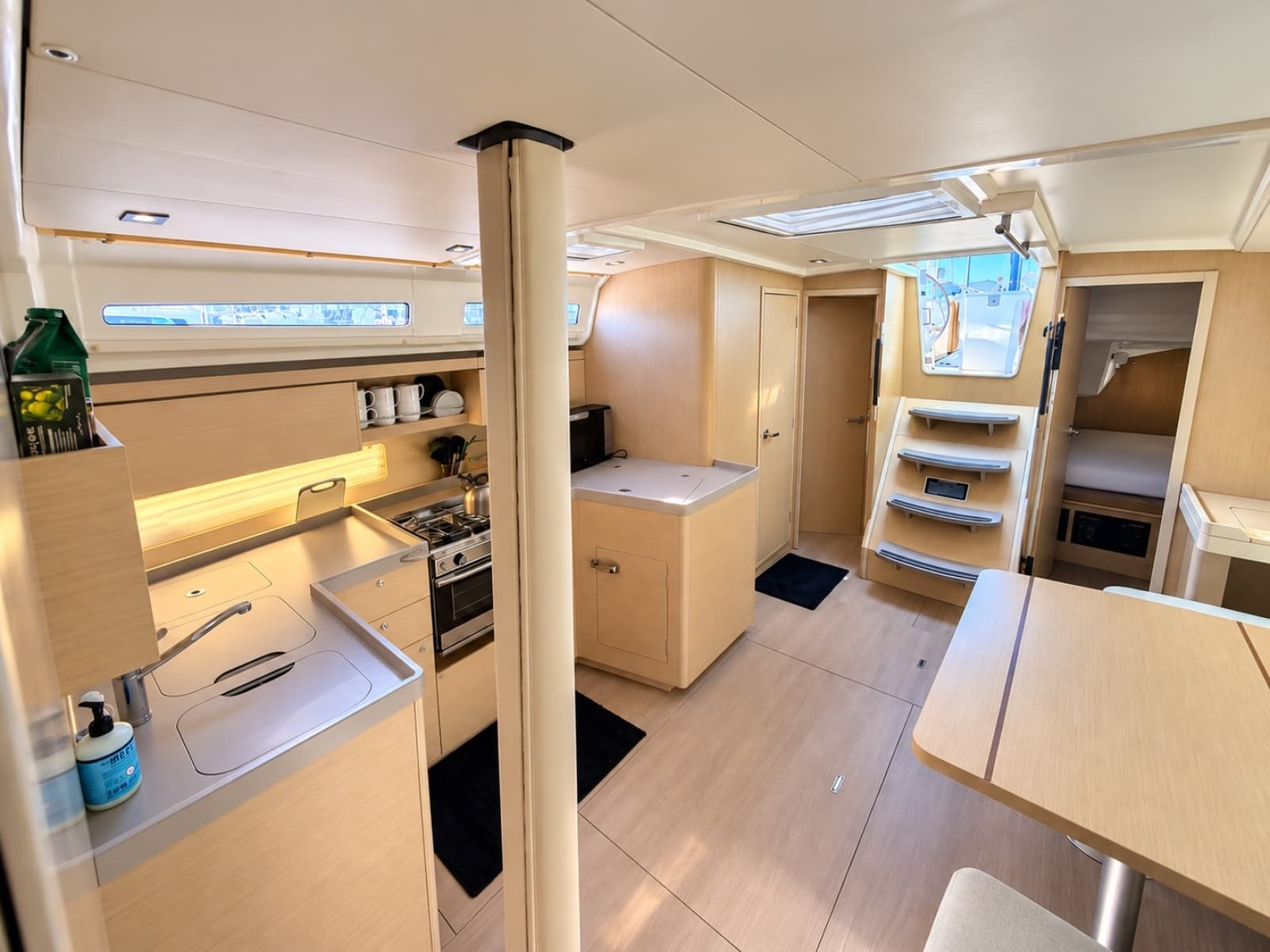 2022 Beneteau 40.1 - Photo 10