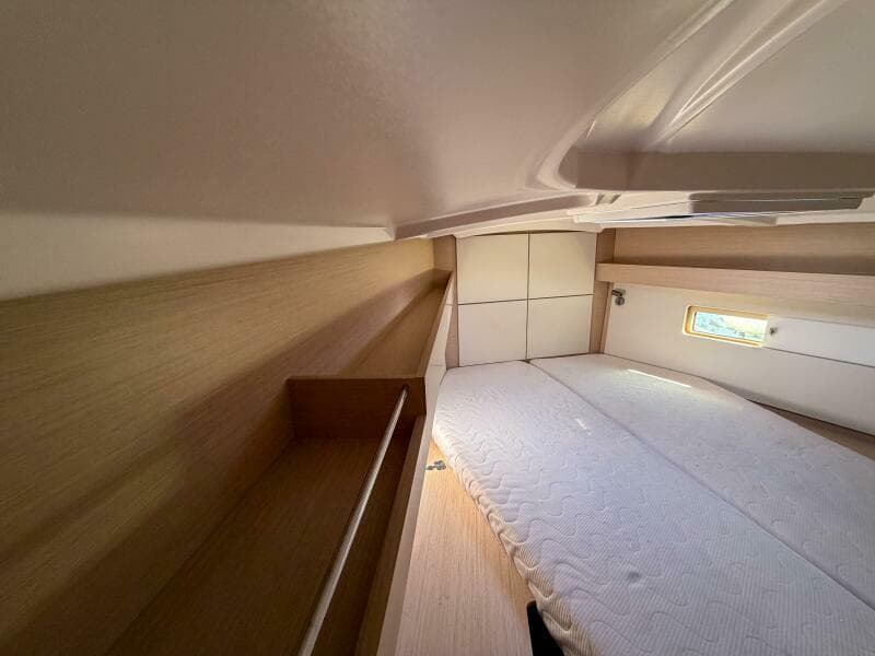 2022 Beneteau 40.1 - Photo 11