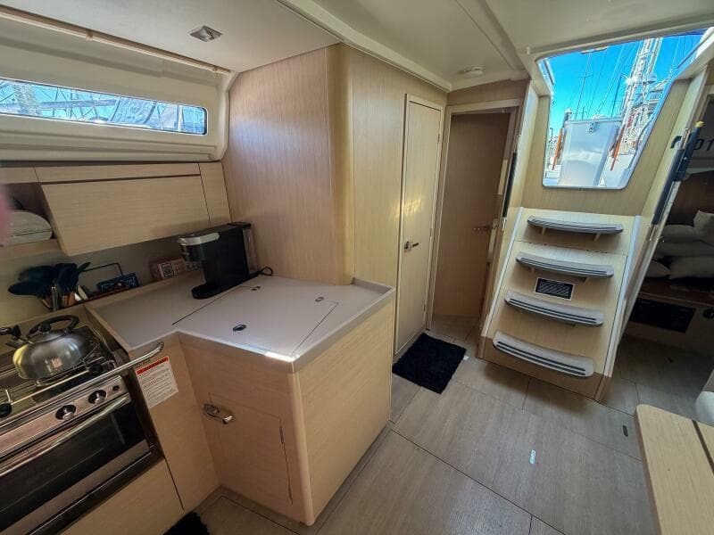 2022 Beneteau 40.1 - Photo 5