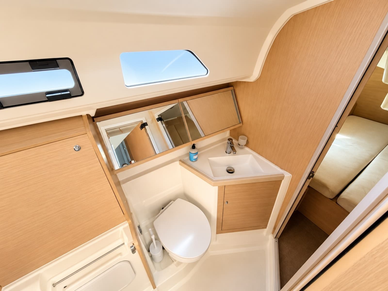 2022 Beneteau 40.1 - Photo 28