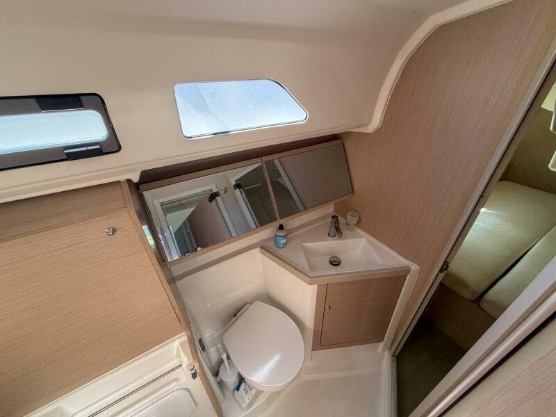 2022 Beneteau 40.1 - Photo 18