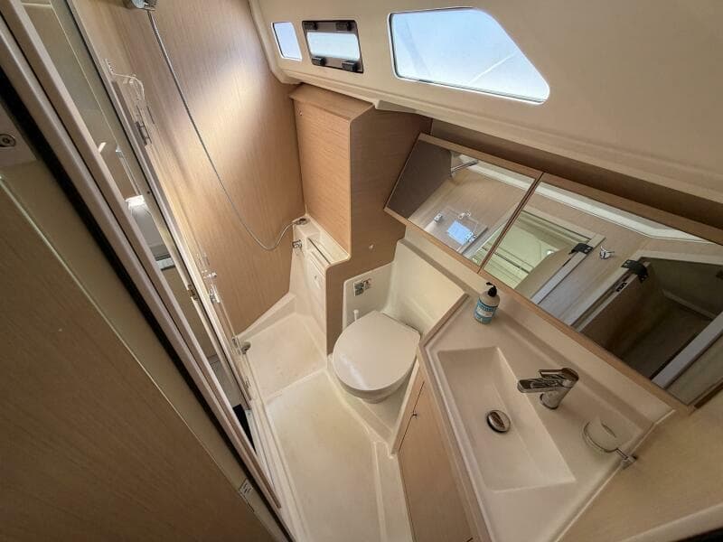 2022 Beneteau 40.1 - Photo 17