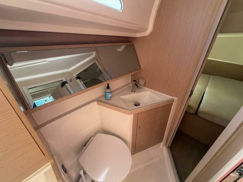 2022 Beneteau 40.1 - Photo 19