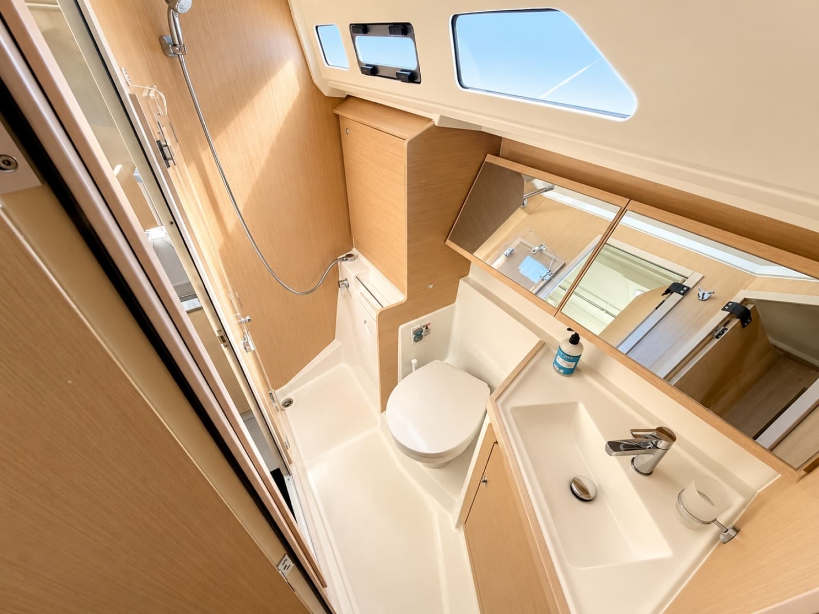 2022 Beneteau 40.1 - Photo 27