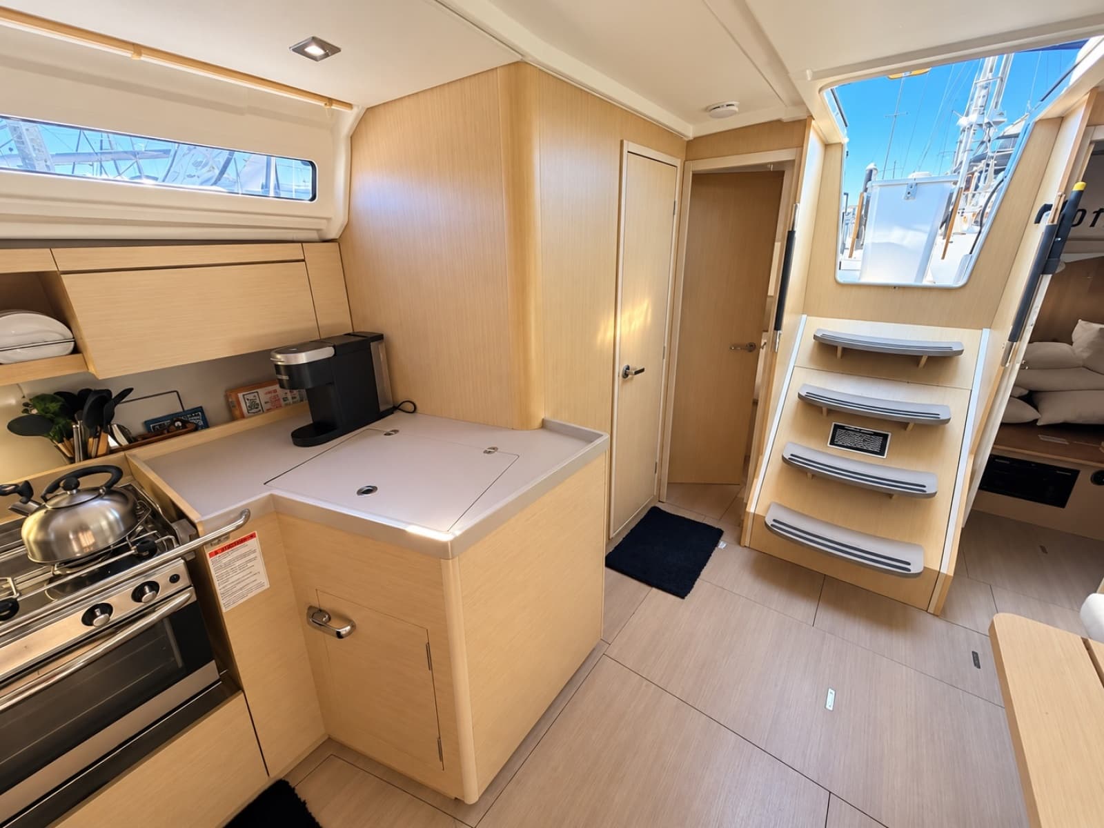 2022 Beneteau 40.1 - Photo 19