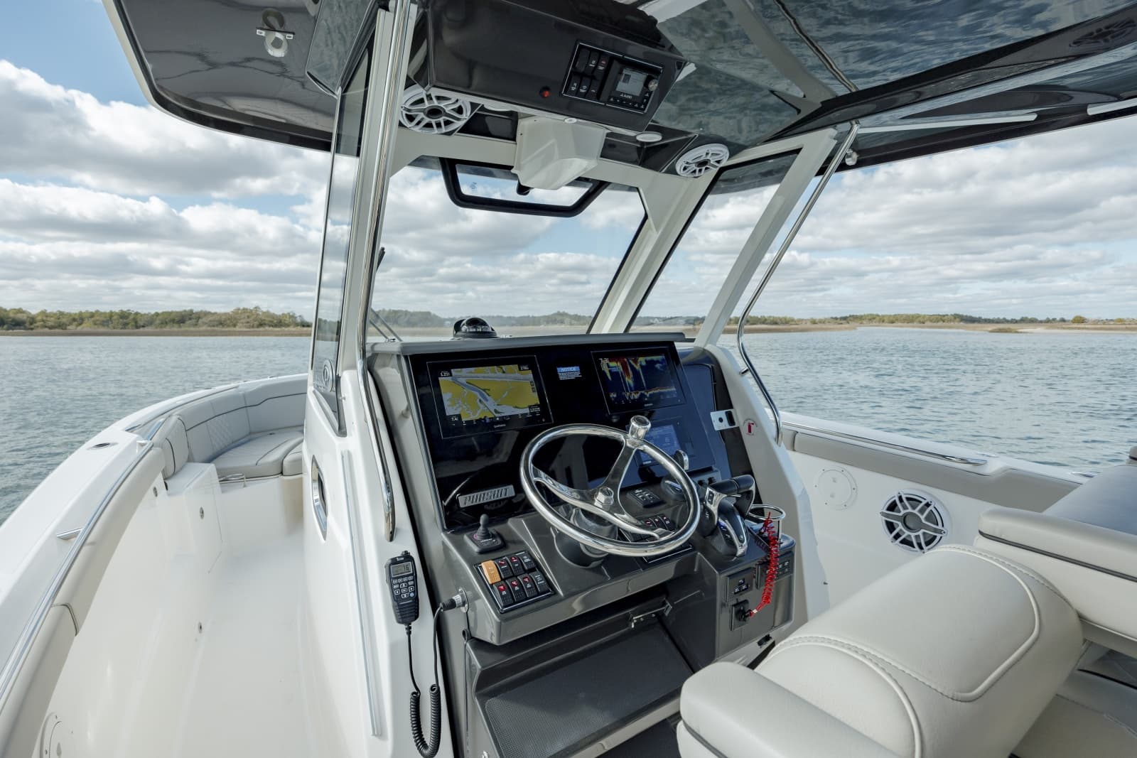 2022 Pursuit 328S Sport - Photo 18