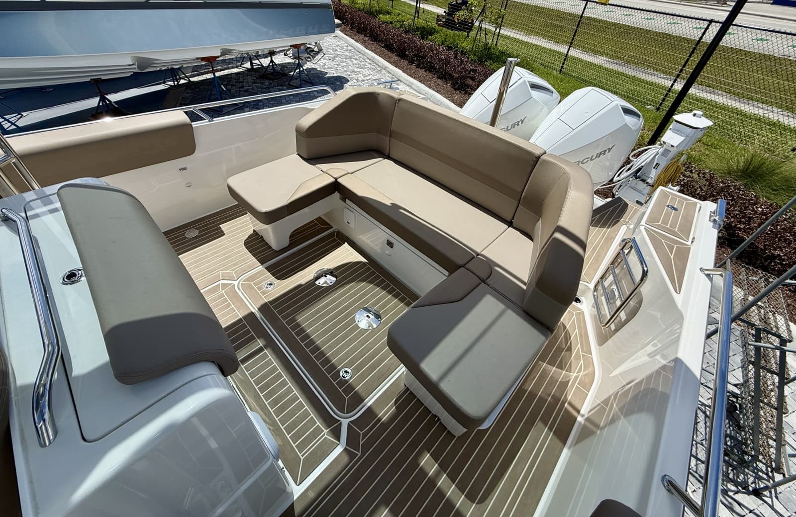 2023 Nimbus T9 - Photo 14