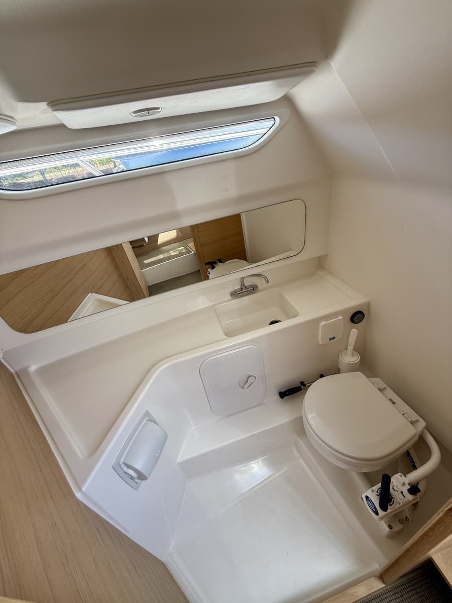 2023 Nimbus T9 - Photo 18