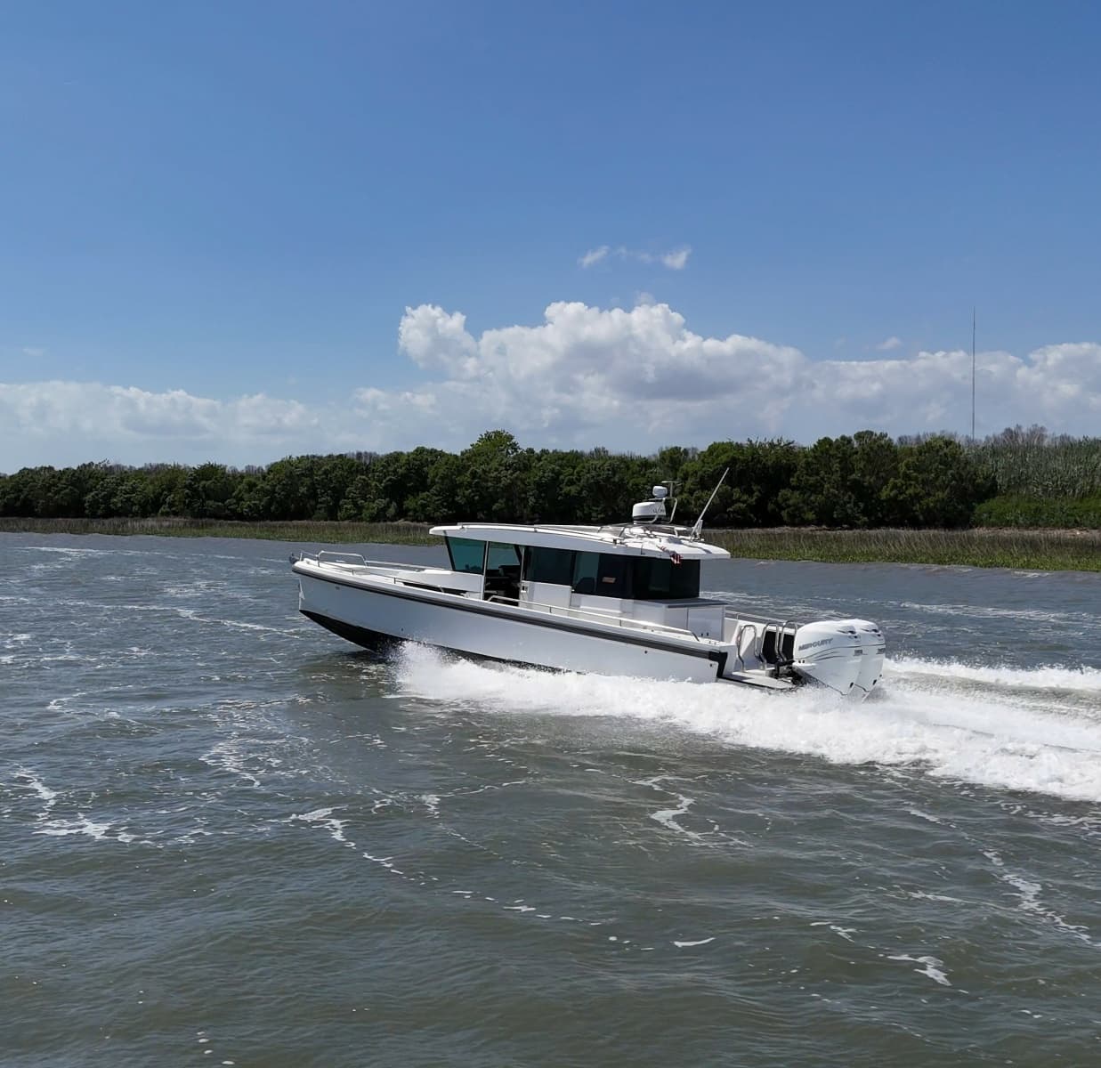 2019 Axopar 37 XC Cross Cabin - Photo 1