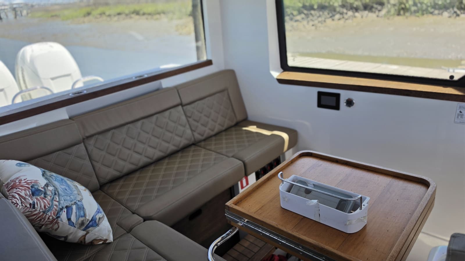 2019 Axopar 37 XC Cross Cabin - Photo 6