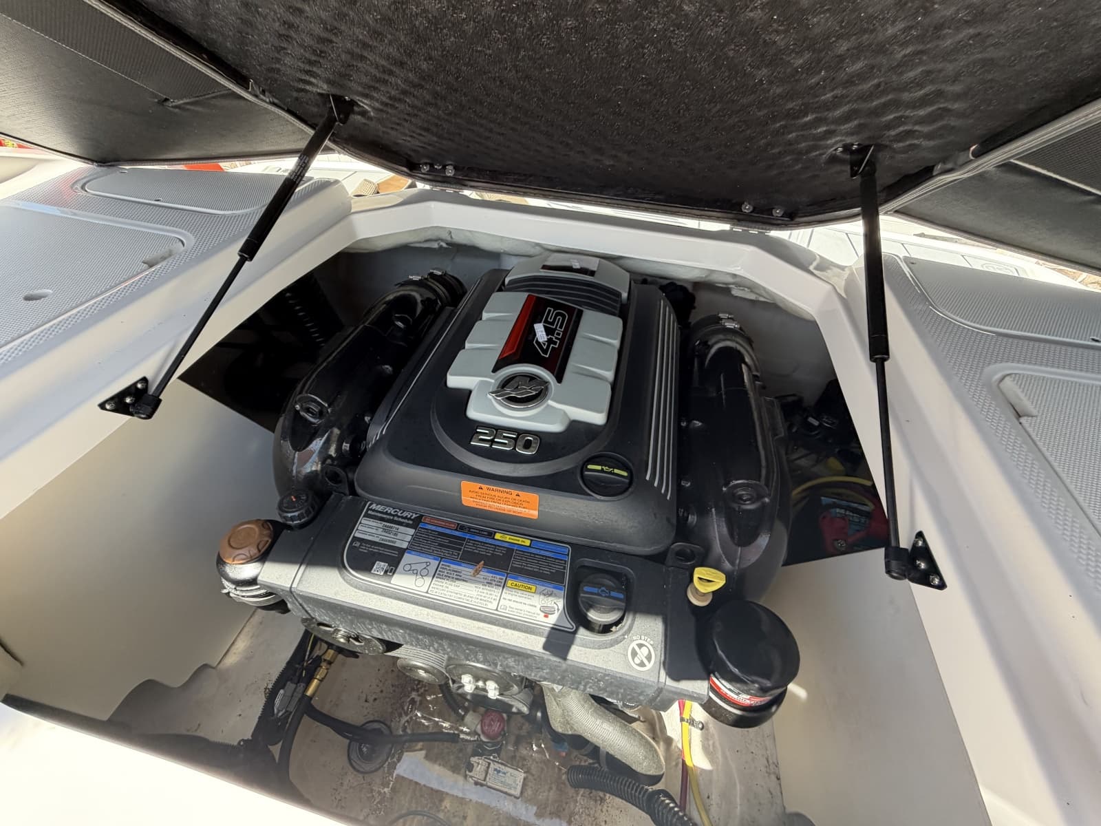 2022 Chaparral 21 SSi - Photo 45