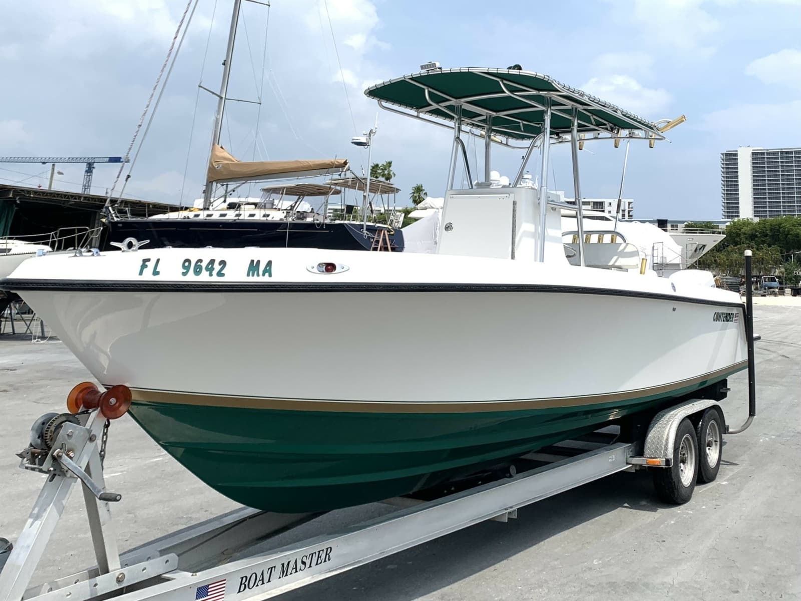 2000 Contender  - Photo 1