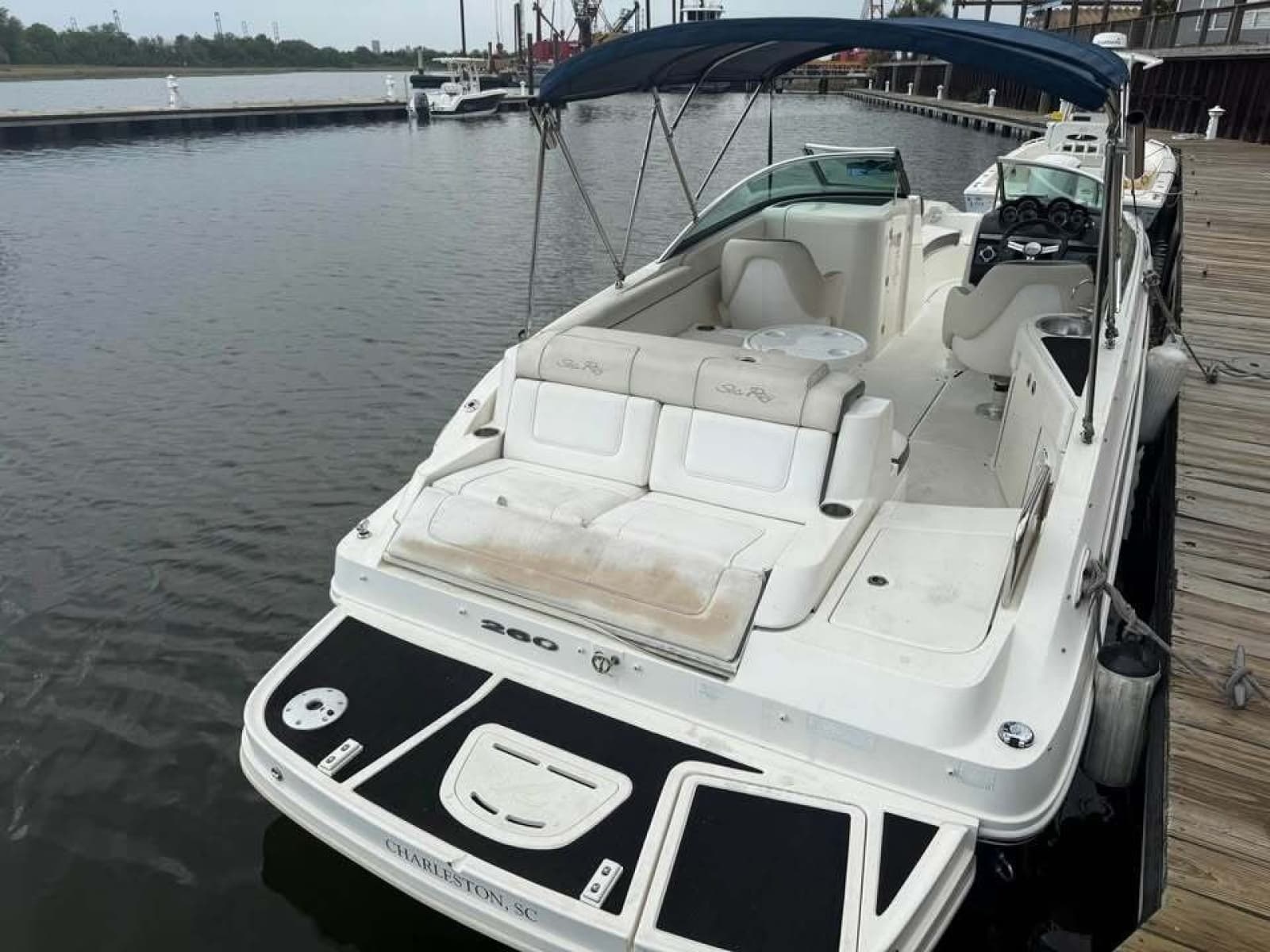2012 Sea Ray 260 Sundeck - Photo 2