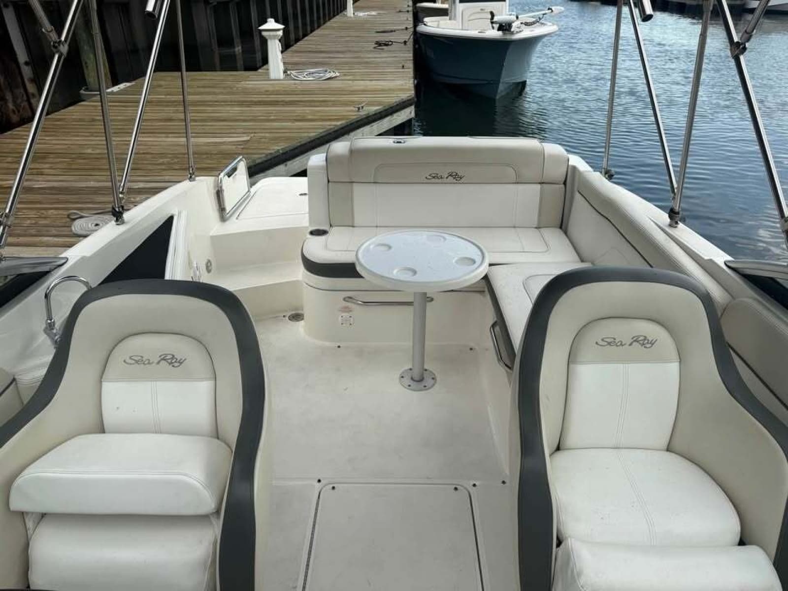 2012 Sea Ray 260 Sundeck - Photo 6