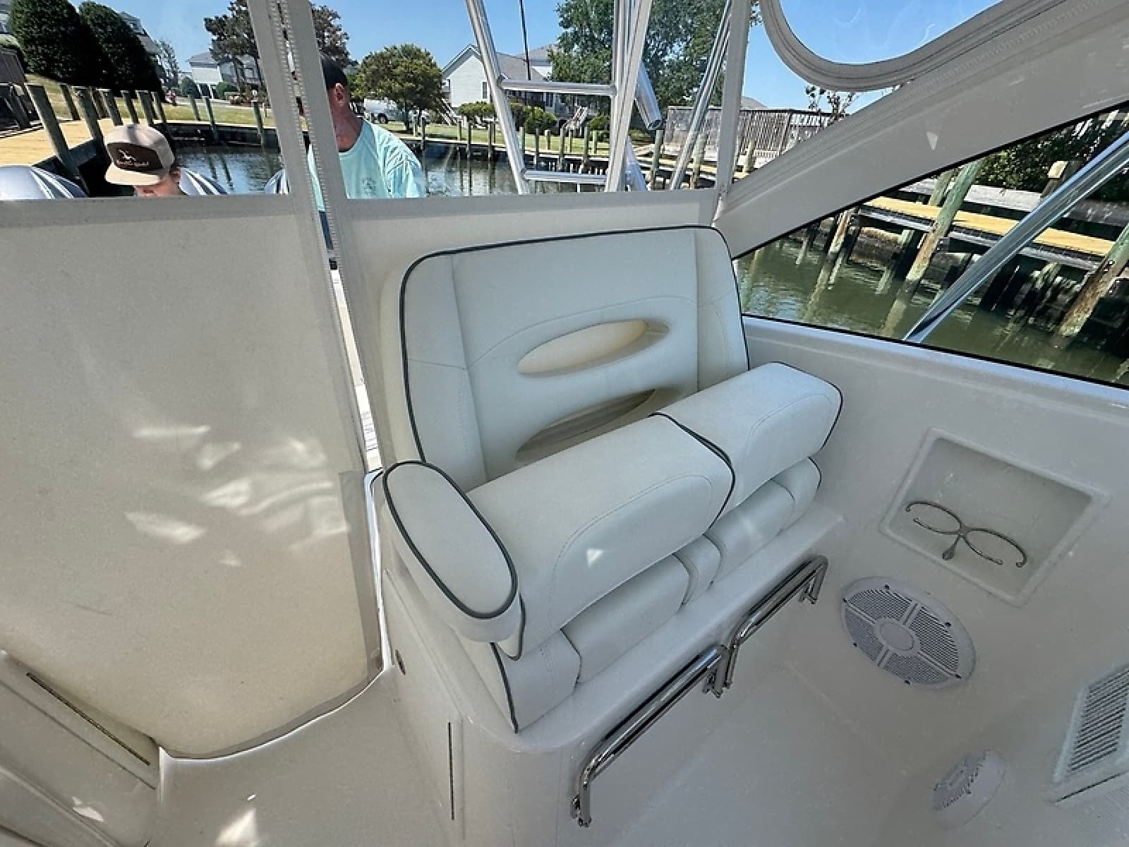 2022 Albemarle 30 Express - Photo 7