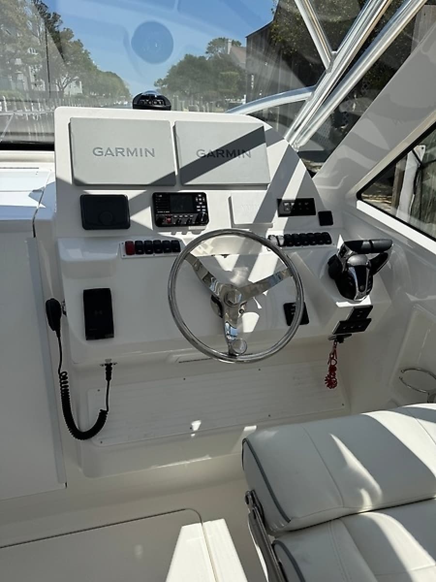 2022 Albemarle 30 Express - Photo 4